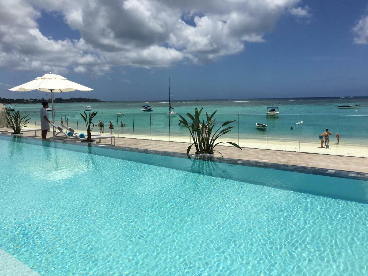 Obiches Luxury Beachfront Apartment Trou-Aux-Biches Exteriér fotografie