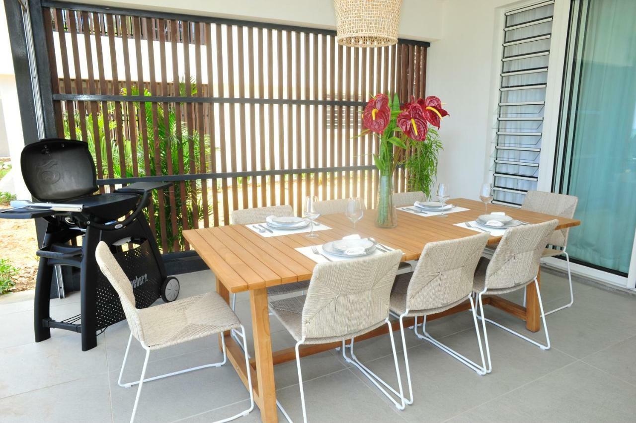 Obiches Luxury Beachfront Apartment Trou-Aux-Biches Exteriér fotografie