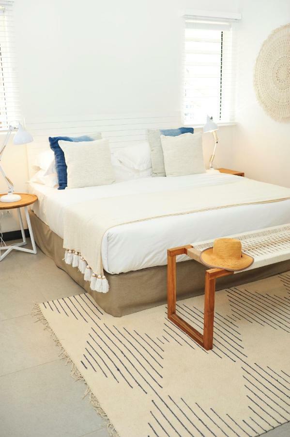 Obiches Luxury Beachfront Apartment Trou-Aux-Biches Exteriér fotografie