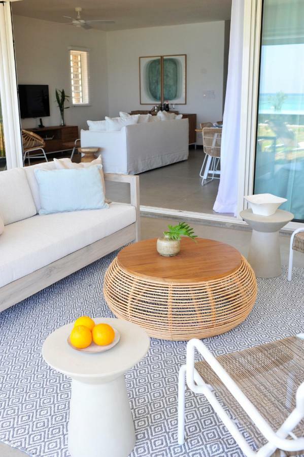 Obiches Luxury Beachfront Apartment Trou-Aux-Biches Exteriér fotografie