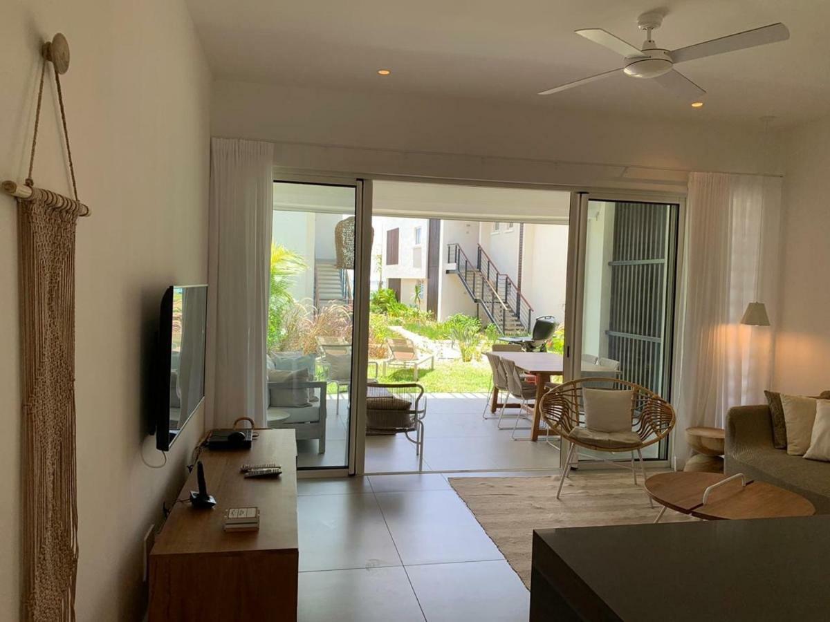 Obiches Luxury Beachfront Apartment Trou-Aux-Biches Exteriér fotografie